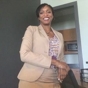 Meet your Posher, Pamela